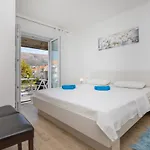 Angela Apartman