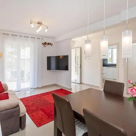 Angela Appartement *